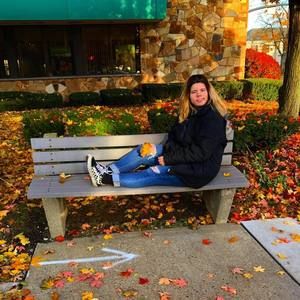 Meet your Posher, Alyssa